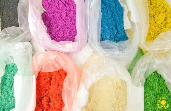 Worki z kolorowym piaskiem